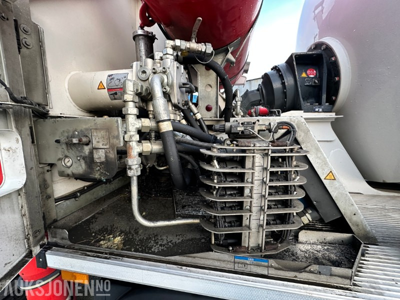 Camion malaxeur 2021 Scania P500XT 8X4 Putzmeister PUMI 28-4Betongpumpe, 83413km: photos 42 Camion malaxeur 2021 Scania P500XT 8X4 Putzmeister PUMI 28-4Betongpumpe, 83413km: photos 42