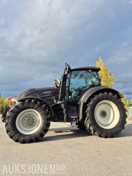 2021 Valtra T254 traktor 4X4, FRONTHYDRAULIKK, VENDBAR FØRERPLASS - Tracteur agricole: photos 2 2021 Valtra T254 traktor 4X4, FRONTHYDRAULIKK, VENDBAR FØRERPLASS - Tracteur agricole: photos 2
