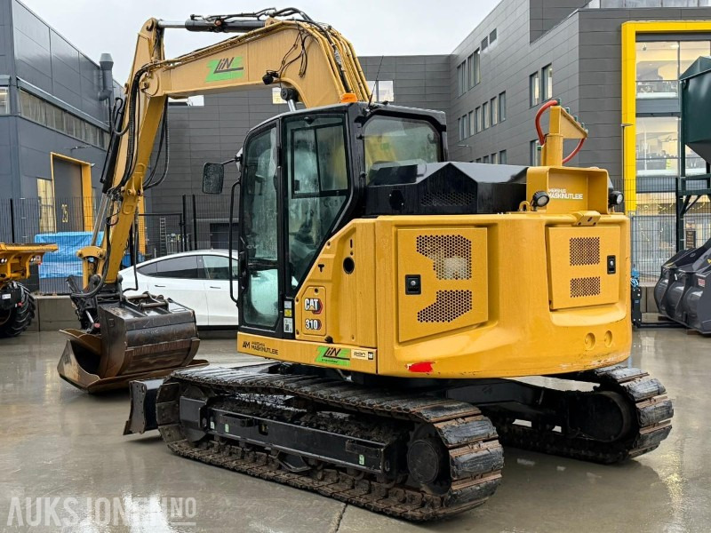 2021 modell Cat 310 Z - LINE elektrisk gravemaskin med rotortilt og tre skuffer. - Pelle: photos 3 2021 modell Cat 310 Z - LINE elektrisk gravemaskin med rotortilt og tre skuffer. - Pelle: photos 3
