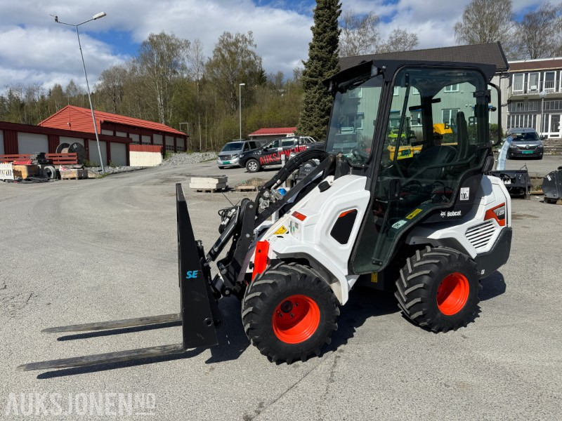 2022 Bobcat L23 kompaktlaster med skuffe, gafler og hydraulisksnøskjær - Mini chargeuse: photos 1 2022 Bobcat L23 kompaktlaster med skuffe, gafler og hydraulisksnøskjær - Mini chargeuse: photos 1