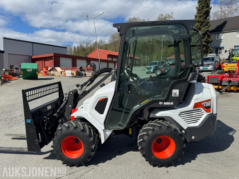 2022 Bobcat L23 kompaktlaster med skuffe, gafler og hydraulisksnøskjær - Mini chargeuse: photos 4 2022 Bobcat L23 kompaktlaster med skuffe, gafler og hydraulisksnøskjær - Mini chargeuse: photos 4