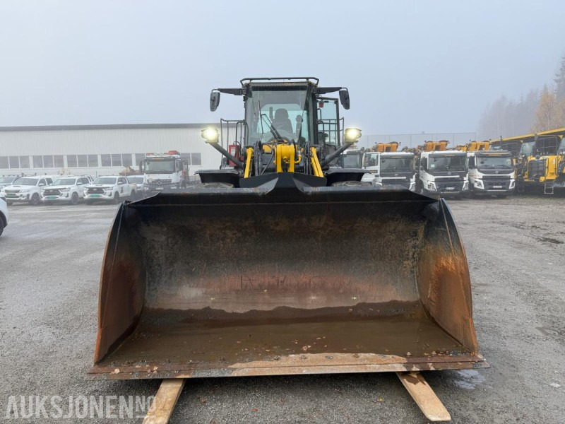 2022 Komatsu WA380-8E0 hjullaster – 2 150,9 timer, Hydr. pallegaffel og skuffe - Chargeuse sur pneus: photos 3 2022 Komatsu WA380-8E0 hjullaster – 2 150,9 timer, Hydr. pallegaffel og skuffe - Chargeuse sur pneus: photos 3