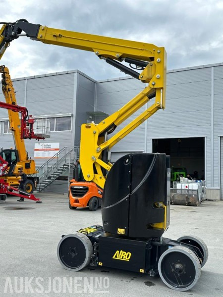 2023 AIRO A12 JE, elektrisk bomlift - Roterende Jibb - Arbeidshøyde 12,1 m. - Leveres med ny årskontroll! - Nacelle: photos 3 2023 AIRO A12 JE, elektrisk bomlift - Roterende Jibb - Arbeidshøyde 12,1 m. - Leveres med ny årskontroll! - Nacelle: photos 3