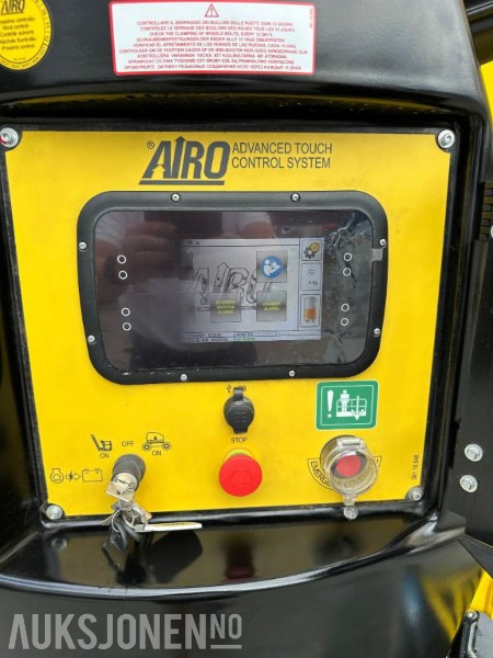 2023 AIRO A12 JE, elektrisk bomlift - Roterende Jibb - Arbeidshøyde 12,1 m. - Leveres med ny årskontroll! - Nacelle: photos 4 2023 AIRO A12 JE, elektrisk bomlift - Roterende Jibb - Arbeidshøyde 12,1 m. - Leveres med ny årskontroll! - Nacelle: photos 4