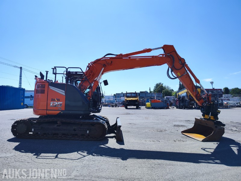 2023 Hitachi ZX135US-7 m/Makin maskinstyring, Encon tilt, EC-Oil, 2532 t - Pelle: photos 5 2023 Hitachi ZX135US-7 m/Makin maskinstyring, Encon tilt, EC-Oil, 2532 t - Pelle: photos 5