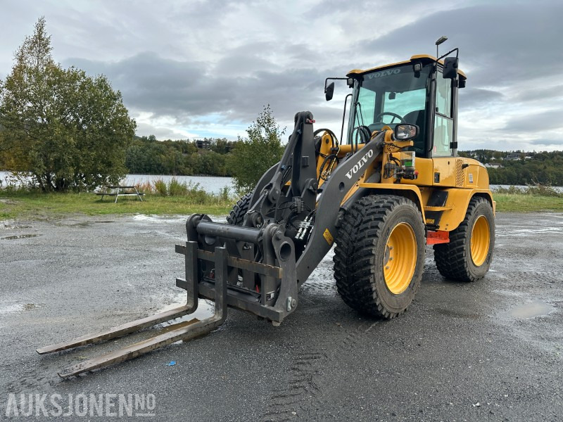 2024 Volvo L35GT HJULLASTER MED PALLEGAFFLER - 256 TIMER - Chargeuse sur pneus: photos 3 2024 Volvo L35GT HJULLASTER MED PALLEGAFFLER - 256 TIMER - Chargeuse sur pneus: photos 3