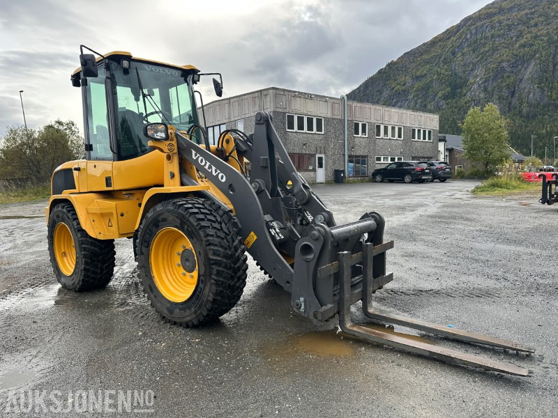 2024 Volvo L35GT HJULLASTER MED PALLEGAFFLER - 256 TIMER - Chargeuse sur pneus: photos 2 2024 Volvo L35GT HJULLASTER MED PALLEGAFFLER - 256 TIMER - Chargeuse sur pneus: photos 2