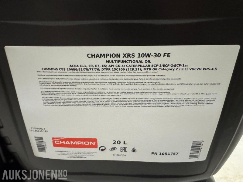 100 Liter Olje - Champion XRS 10W-30 FE Multifunctinal Oil - Accessoire pour Engins de chantier: photos 4 100 Liter Olje - Champion XRS 10W-30 FE Multifunctinal Oil - Accessoire pour Engins de chantier: photos 4