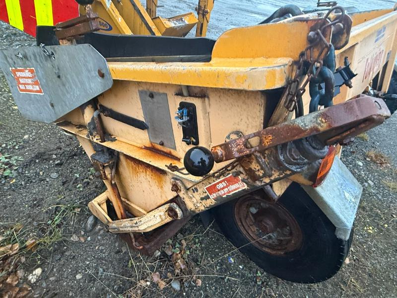 1994 Falköping B10LU Etterhengende spreder - Accessoire pour Engins de chantier: photos 2 1994 Falköping B10LU Etterhengende spreder - Accessoire pour Engins de chantier: photos 2