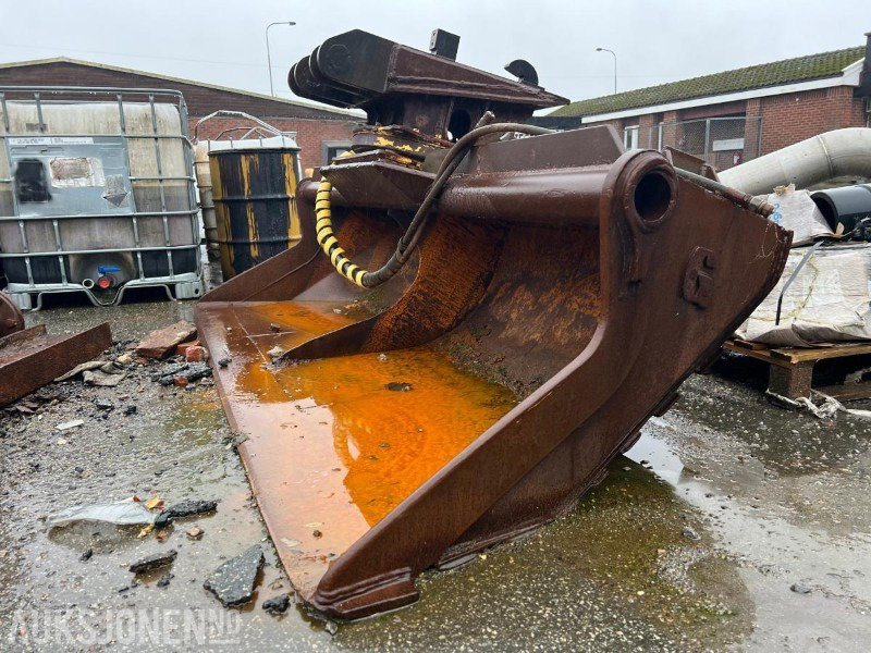 2005 Hydraulisk pusseskuff m/B20 feste. - Accessoire pour Engins de chantier: photos 1 2005 Hydraulisk pusseskuff m/B20 feste. - Accessoire pour Engins de chantier: photos 1