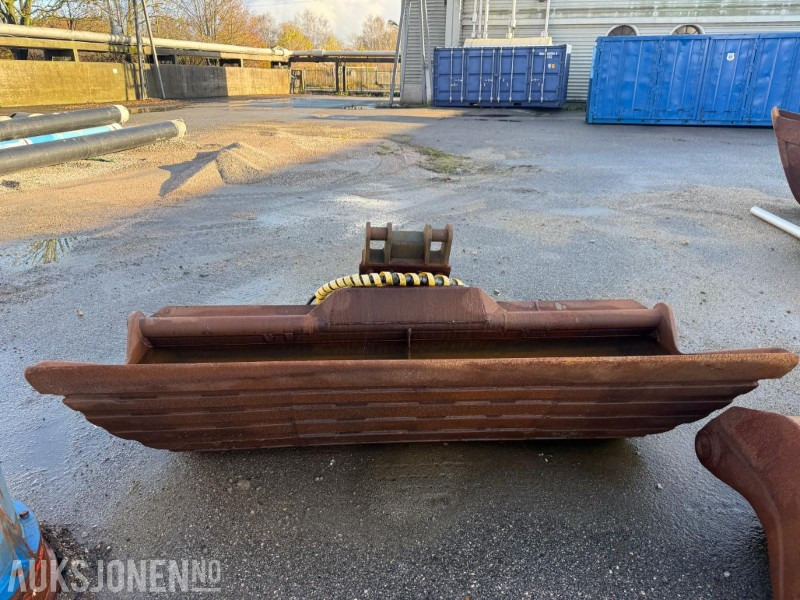 2005 Hydraulisk pusseskuff m/B20 feste. - Accessoire pour Engins de chantier: photos 2 2005 Hydraulisk pusseskuff m/B20 feste. - Accessoire pour Engins de chantier: photos 2