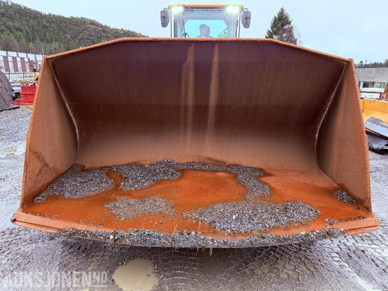 2014 Volvo Skuffe m/Stor BM hurtigfeste og slitedel - Rep.objekt - Accessoire pour Engins de chantier: photos 2 2014 Volvo Skuffe m/Stor BM hurtigfeste og slitedel - Rep.objekt - Accessoire pour Engins de chantier: photos 2