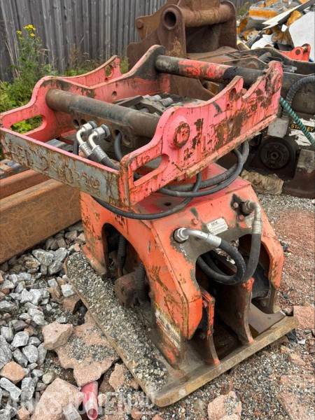 2016 NPK C-8CR Hydraulisk vibroplate / S80 - Accessoire pour Engins de chantier: photos 3 2016 NPK C-8CR Hydraulisk vibroplate / S80 - Accessoire pour Engins de chantier: photos 3