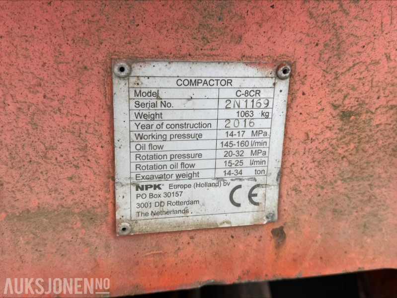 2016 NPK C-8CR Hydraulisk vibroplate / S80 - Accessoire pour Engins de chantier: photos 5 2016 NPK C-8CR Hydraulisk vibroplate / S80 - Accessoire pour Engins de chantier: photos 5