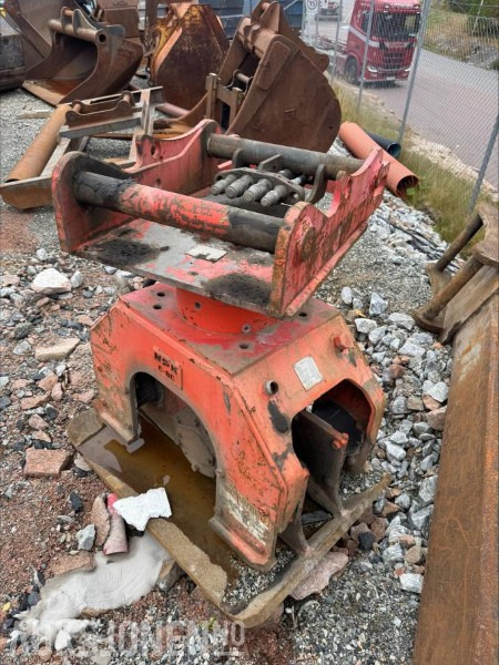 2016 NPK C-8CR Hydraulisk vibroplate / S80 - Accessoire pour Engins de chantier: photos 2 2016 NPK C-8CR Hydraulisk vibroplate / S80 - Accessoire pour Engins de chantier: photos 2