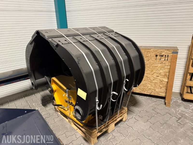 2023 Engcon SG33 - Stein og Sorteringsklype med OilQuick 80 Feste - Accessoire pour Engins de chantier: photos 1 2023 Engcon SG33 - Stein og Sorteringsklype med OilQuick 80 Feste - Accessoire pour Engins de chantier: photos 1