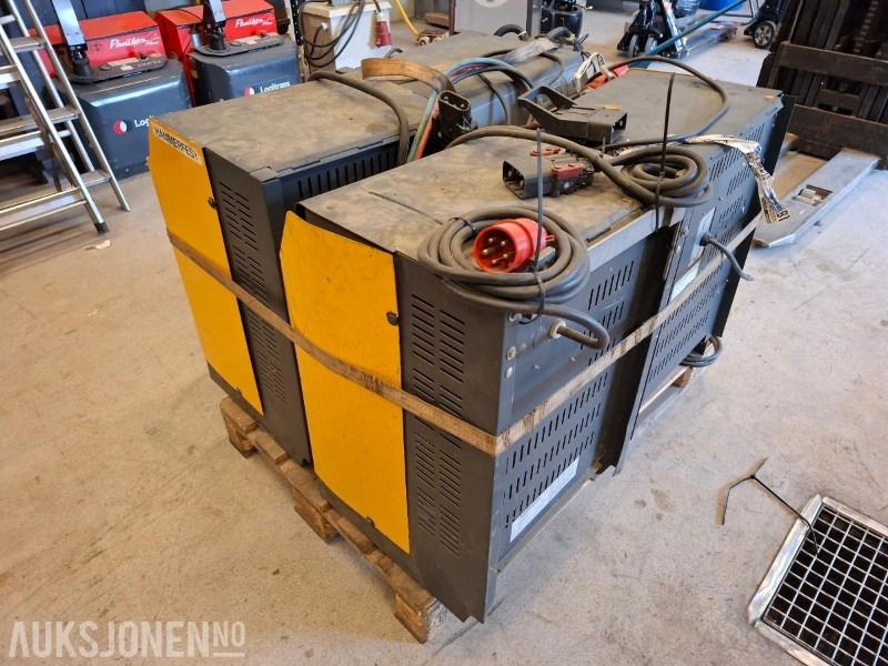 4 stk Jungheinrich batterilader til truck - Accessoire pour Engins de chantier: photos 4 4 stk Jungheinrich batterilader til truck - Accessoire pour Engins de chantier: photos 4