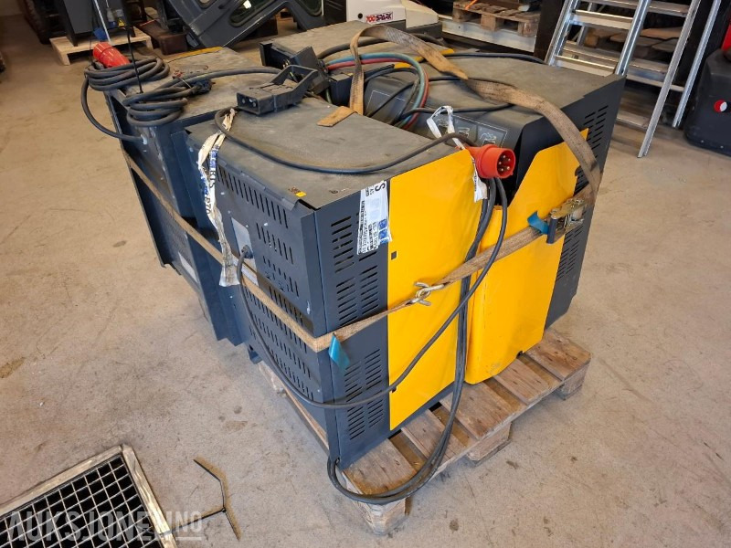4 stk Jungheinrich batterilader til truck - Accessoire pour Engins de chantier: photos 5 4 stk Jungheinrich batterilader til truck - Accessoire pour Engins de chantier: photos 5