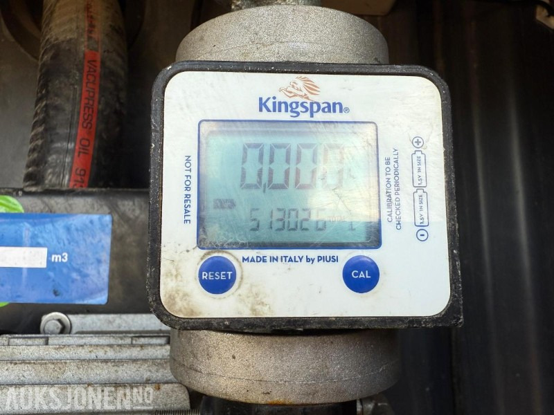 Kingspan 5000 L Dieseltank M/telleverk og slange - Accessoire pour Engins de chantier: photos 5 Kingspan 5000 L Dieseltank M/telleverk og slange - Accessoire pour Engins de chantier: photos 5