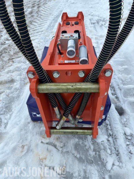 NY OG UBRUKT KM 1250 s60 Feste CE Merket 1400kg 12-18 Tonn maskin FABRIKKGARANTI - Accessoire pour Engins de chantier: photos 4 NY OG UBRUKT KM 1250 s60 Feste CE Merket 1400kg 12-18 Tonn maskin FABRIKKGARANTI - Accessoire pour Engins de chantier: photos 4