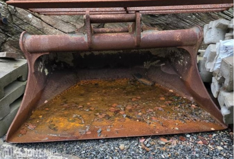 Pusseskuffe - Accessoire pour Engins de chantier: photos 1 Pusseskuffe - Accessoire pour Engins de chantier: photos 1