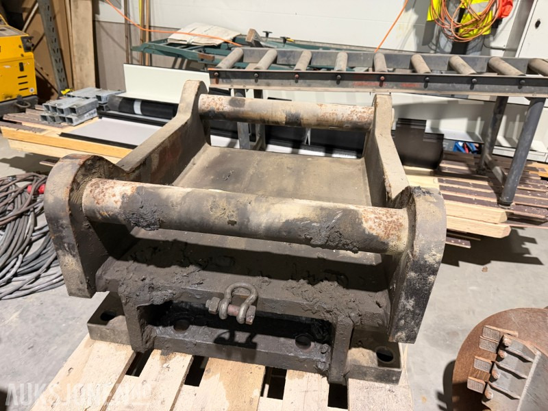 S90 grind / Adapterplate for gravemaskin - Accessoire pour Engins de chantier: photos 5 S90 grind / Adapterplate for gravemaskin - Accessoire pour Engins de chantier: photos 5