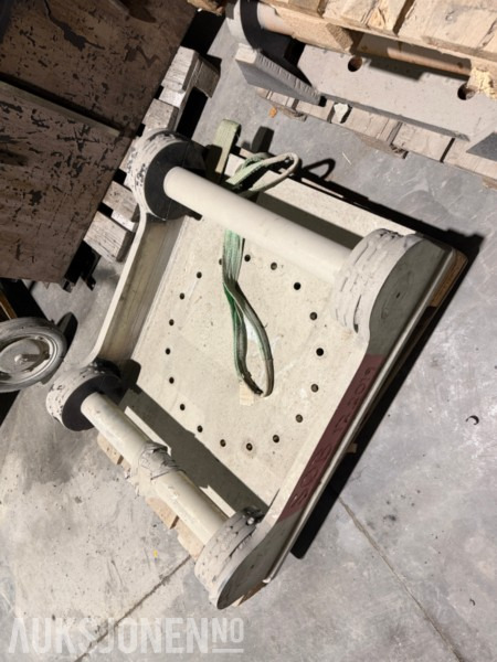 S90 grind / Adapterplate for gravemaskin - Accessoire pour Engins de chantier: photos 3 S90 grind / Adapterplate for gravemaskin - Accessoire pour Engins de chantier: photos 3