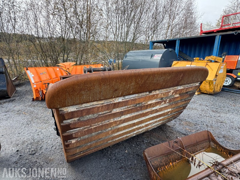 SMP Hydraulisk pusseskuffe KM3 - Accessoire pour Engins de chantier: photos 5 SMP Hydraulisk pusseskuffe KM3 - Accessoire pour Engins de chantier: photos 5