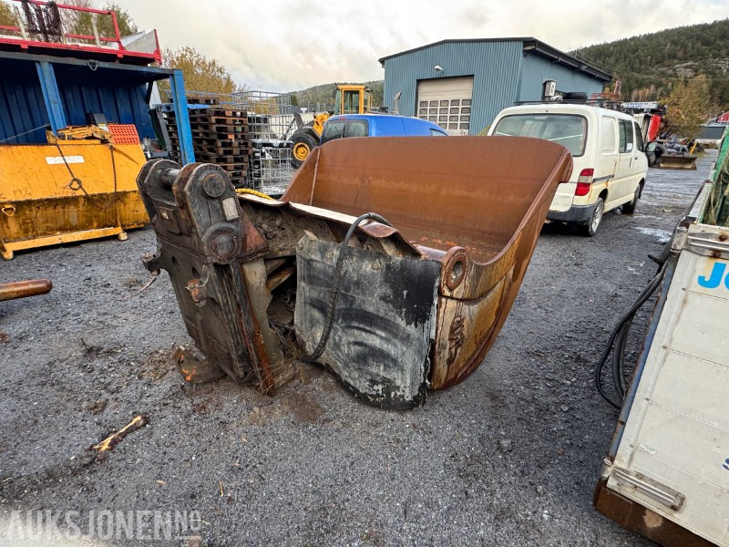 SMP Hydraulisk pusseskuffe KM3 - Accessoire pour Engins de chantier: photos 4 SMP Hydraulisk pusseskuffe KM3 - Accessoire pour Engins de chantier: photos 4