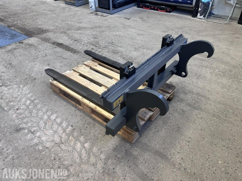 UBRUKT GA Pallegaffel 1200x1200, 2,5t, L30 feste - Accessoire pour Engins de chantier: photos 2 UBRUKT GA Pallegaffel 1200x1200, 2,5t, L30 feste - Accessoire pour Engins de chantier: photos 2