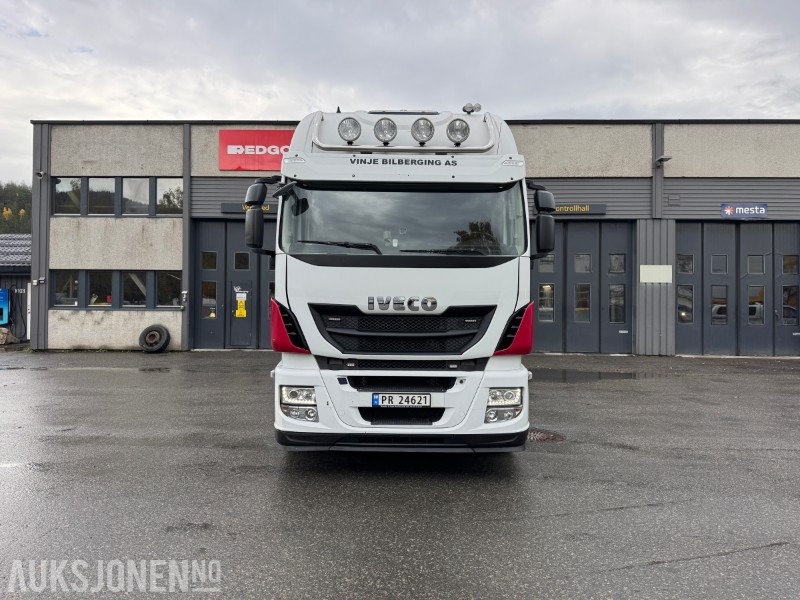 2014 Iveco Stralis AC 440 TY/PT - Putebil med Stuer Egghe trafikksikringssystem - Camion: photos 2 2014 Iveco Stralis AC 440 TY/PT - Putebil med Stuer Egghe trafikksikringssystem - Camion: photos 2