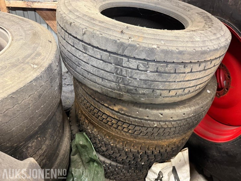 7 stk. Lastebildekk 315/65X22,5 og 385/65X22,5 - Camion: photos 3 7 stk. Lastebildekk 315/65X22,5 og 385/65X22,5 - Camion: photos 3