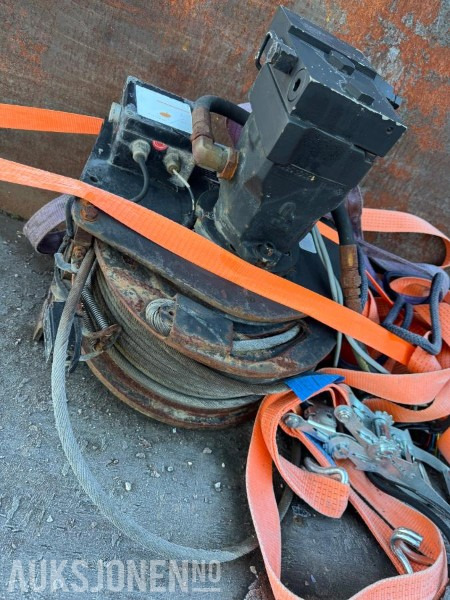 Kranbil Vinsj - ingen minstepris - Grue: photos 1 Kranbil Vinsj - ingen minstepris - Grue: photos 1