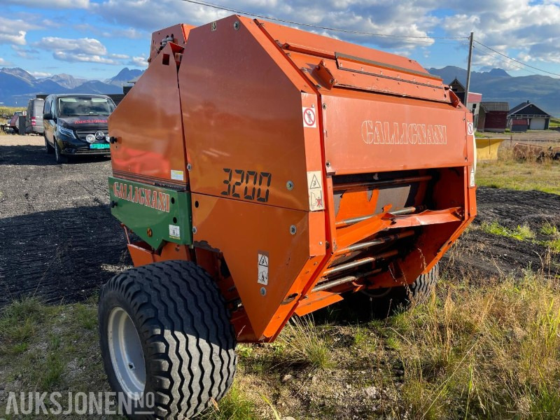 1999 Gallignani 3200 Rundballepresse selges som reparasjons objekt - Machine agricole: photos 5 1999 Gallignani 3200 Rundballepresse selges som reparasjons objekt - Machine agricole: photos 5