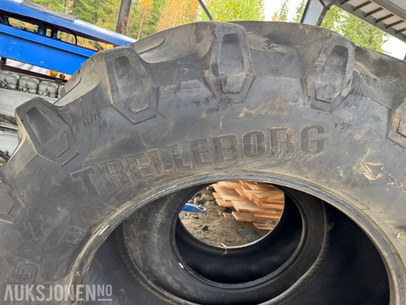 2 stk. traktordekk Trelleborg TM600 650/65 R38 og Firestone Performer 85 480/70 R30 - Machine agricole: photos 2 2 stk. traktordekk Trelleborg TM600 650/65 R38 og Firestone Performer 85 480/70 R30 - Machine agricole: photos 2