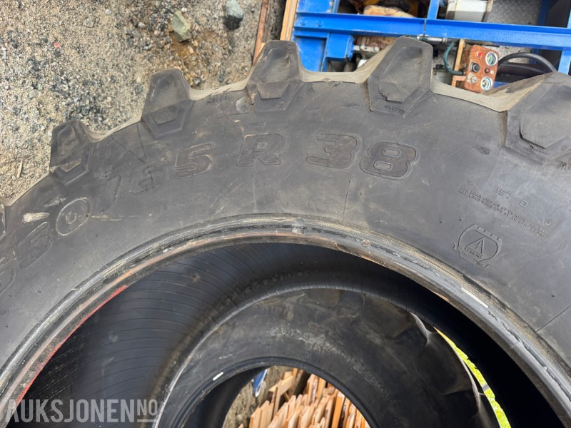 2 stk. traktordekk Trelleborg TM600 650/65 R38 og Firestone Performer 85 480/70 R30 - Machine agricole: photos 5 2 stk. traktordekk Trelleborg TM600 650/65 R38 og Firestone Performer 85 480/70 R30 - Machine agricole: photos 5