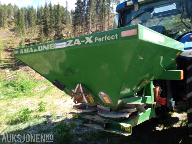 2005 Amazone ZA-X 902 Spreder - Kunstgjødelspreder - Machine agricole: photos 1 2005 Amazone ZA-X 902 Spreder - Kunstgjødelspreder - Machine agricole: photos 1