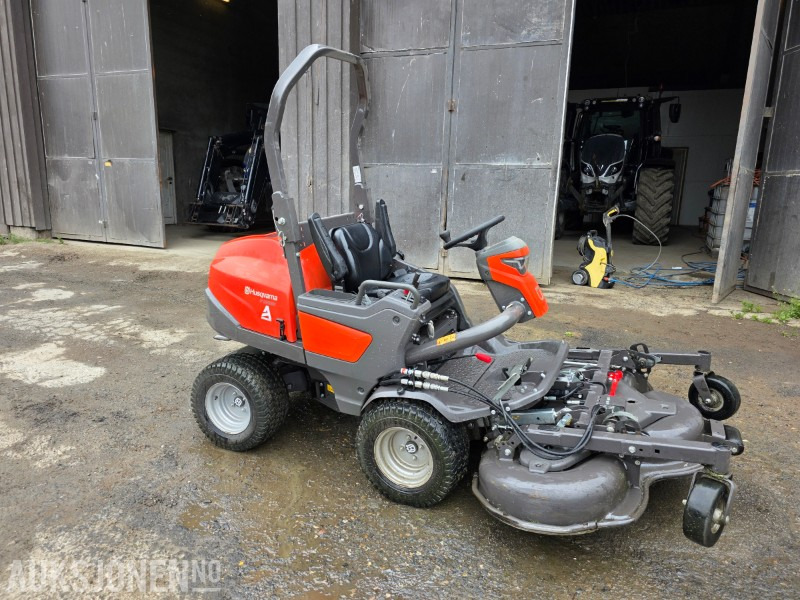 2022 Husqvarna gressklipper P525DX 377 timer - Machine agricole: photos 2 2022 Husqvarna gressklipper P525DX 377 timer - Machine agricole: photos 2