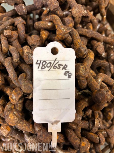 Kjettingsett 2stk 480/65 R28 - Machine agricole: photos 4 Kjettingsett 2stk 480/65 R28 - Machine agricole: photos 4