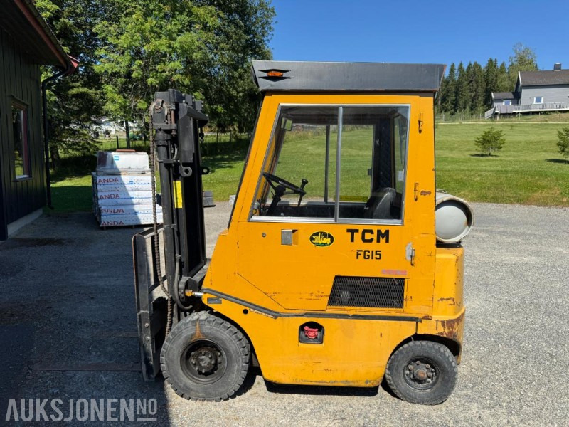 1979 TCM FG15 truck med 1360 kg løftekapasitet, 3500 mm løftehøyde - Matériel de manutention: photos 1 1979 TCM FG15 truck med 1360 kg løftekapasitet, 3500 mm løftehøyde - Matériel de manutention: photos 1