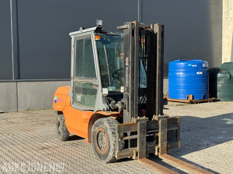 2004 Toyota 02-7FD45 gaffeltruck – 4,5 tonn, diesel, hytte - Matériel de manutention: photos 4 2004 Toyota 02-7FD45 gaffeltruck – 4,5 tonn, diesel, hytte - Matériel de manutention: photos 4