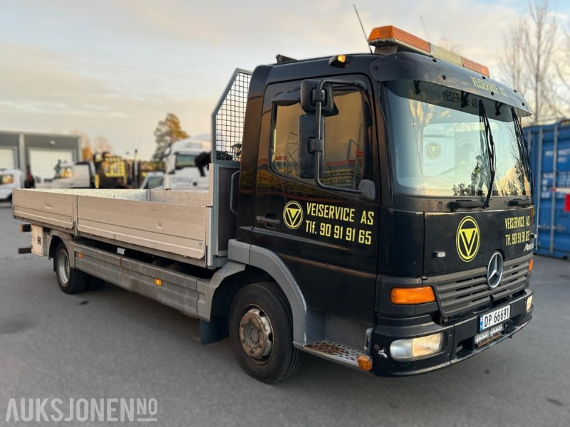 Mercedes-Benz Atego 818/42 – 2005-modell – 7,5 tonn planbil – Kjørbar, men EU utløpt - Camion plateau: photos 3 Mercedes-Benz Atego 818/42 – 2005-modell – 7,5 tonn planbil – Kjørbar, men EU utløpt - Camion plateau: photos 3
