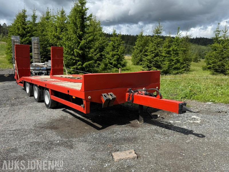 2012 Predator 3-akslet maskinsemi / 20t nyttelast / maskinhenger / kjøreramper - Remorque: photos 3 2012 Predator 3-akslet maskinsemi / 20t nyttelast / maskinhenger / kjøreramper - Remorque: photos 3