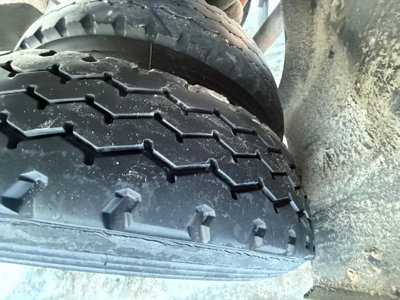 Remorque BRIAB Modell SB3PN-26-75 3 akslet maskintralle: photos 12 Remorque BRIAB Modell SB3PN-26-75 3 akslet maskintralle: photos 12