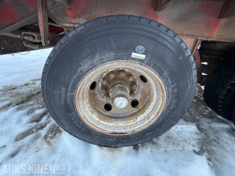 Remorque BRIAB Modell SB3PN-26-75 3 akslet maskintralle: photos 21 Remorque BRIAB Modell SB3PN-26-75 3 akslet maskintralle: photos 21