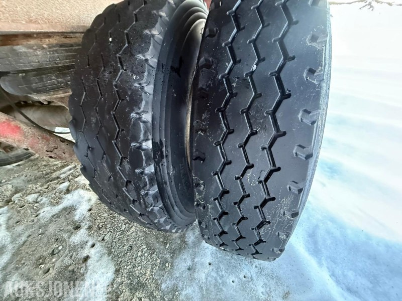 Remorque BRIAB Modell SB3PN-26-75 3 akslet maskintralle: photos 25 Remorque BRIAB Modell SB3PN-26-75 3 akslet maskintralle: photos 25