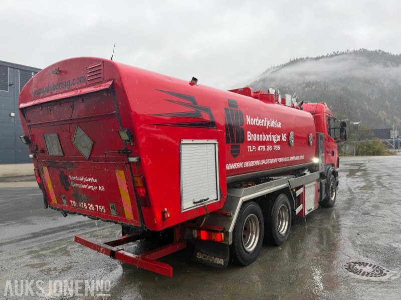 1999 Scania R124 Spyle/sugebil med Korp&Son påbygg - Véhicule de voirie/ Spécial: photos 4 1999 Scania R124 Spyle/sugebil med Korp&Son påbygg - Véhicule de voirie/ Spécial: photos 4