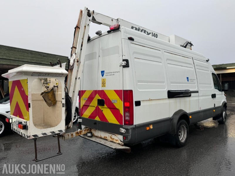 2005 Iveco Daily, Liftbil - UniJet - HPT 65C15, 230.604 km - Nifty lift - VM 140 med personkorg - Sertifisert lift til juni 2026 - Véhicule de voirie/ Spécial: photos 4 2005 Iveco Daily, Liftbil - UniJet - HPT 65C15, 230.604 km - Nifty lift - VM 140 med personkorg - Sertifisert lift til juni 2026 - Véhicule de voirie/ Spécial: photos 4