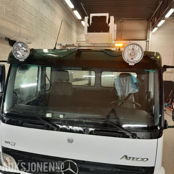 2006 Mercedes-Benz 1223/36AT LIFT BIL NYLIG EU OK OG sertifisert Arbeidshøyde 17m - Véhicule de voirie/ Spécial: photos 3 2006 Mercedes-Benz 1223/36AT LIFT BIL NYLIG EU OK OG sertifisert Arbeidshøyde 17m - Véhicule de voirie/ Spécial: photos 3