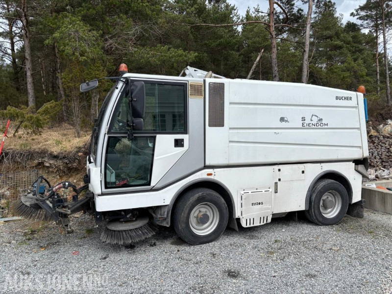 2010 Bucher CityCat 5000 feiebil / kostebil - Véhicule de voirie/ Spécial: photos 2 2010 Bucher CityCat 5000 feiebil / kostebil - Véhicule de voirie/ Spécial: photos 2